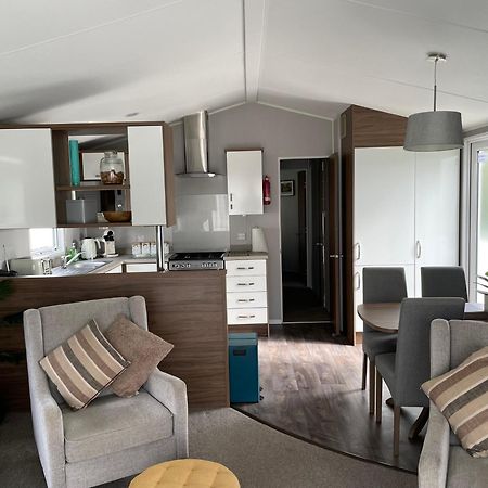 6 Berth Comfy Homely Caravan, Dog Friendly Belton with Browston Eksteriør bilde