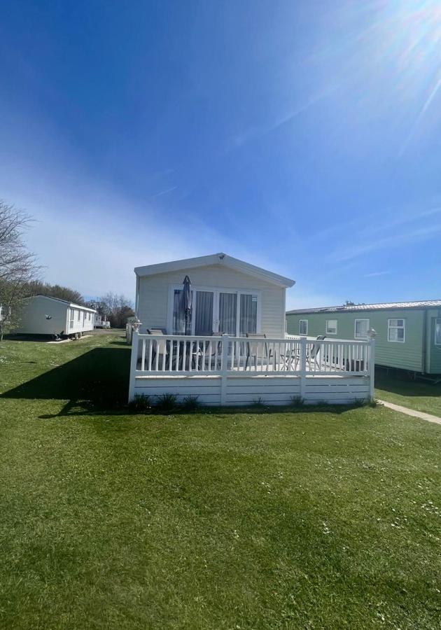 6 Berth Comfy Homely Caravan, Dog Friendly Belton with Browston Eksteriør bilde